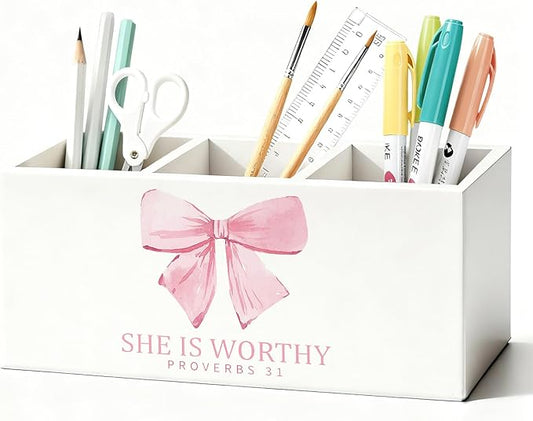 Pink Bow Christian Pen Holder, Christian Gifts for Women Pencil Holder for Desk, Proverbs 31 Woman Gifts, Bible Verse Wooden Box Sign Decorations for Girly Room Bedroom Dorm Desk Tabletop
